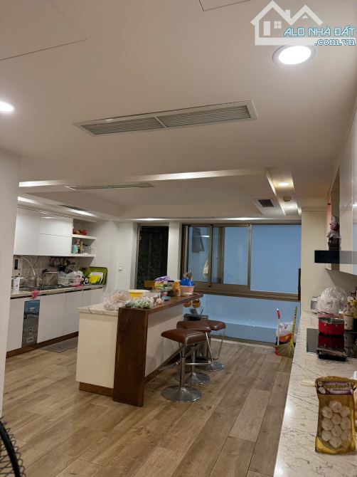 Cần bán gấp Mặt Tiền Âu Cơ , 14, Tân Bình ngang 4.6m( 110m2), 4 tầng giá 18.5 tỷ . - 1