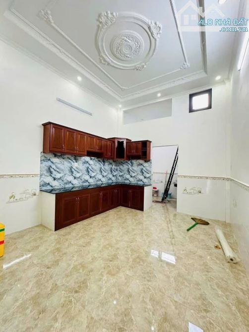 Bán gấp căn nhà Đ.Lê Thị Nữa - củ chi - 120m2 - 835 triệu - sổ riêng - 1