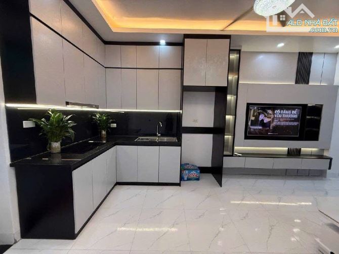 BÁN NHÀ HÀM NGHI TỪ LIÊM - CACH PHỐ CHỈ 10M - HAI MẶT NGÕ - NỘI THẤT ĐẸP - CHỈ HƠN 10 TỶ - 1