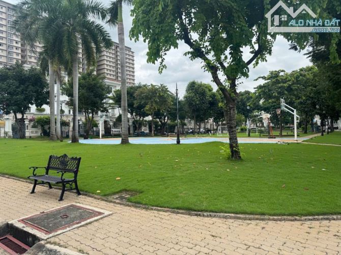 BÁN VILLA 5 TẦNG ĐẲNG CẤP QUẬN 7 391m2, BỂ BƠI , THANG MÁY - 1