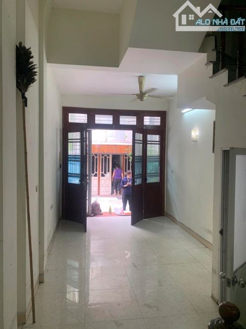 Bán Nhà 4T- Ô Tô vào nhà 35M- Nam Dư, Vĩnh Hưng 4 Ngủ, Tiện ích Nhỉnh 6 Tỷ(TL) - 1