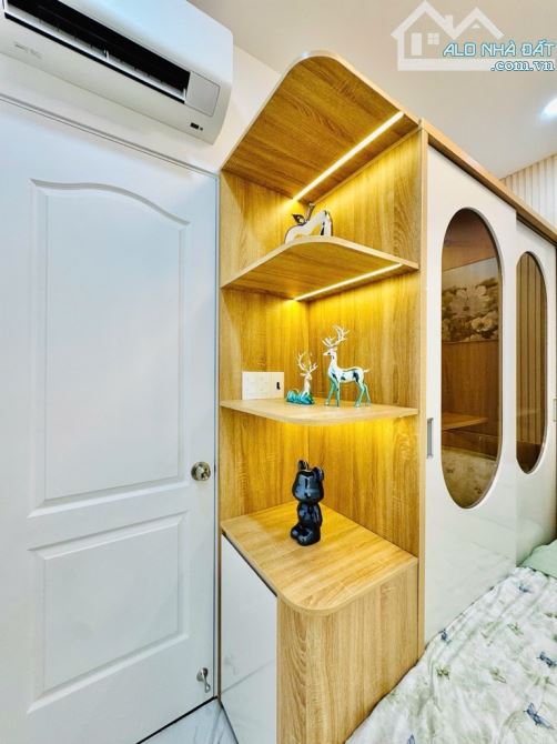 Bình thạnh . 2tâng. 30m2 . 2pn. 2wc . Gần chợ thị nghè ➡️ Cầu thị nghè . - 1