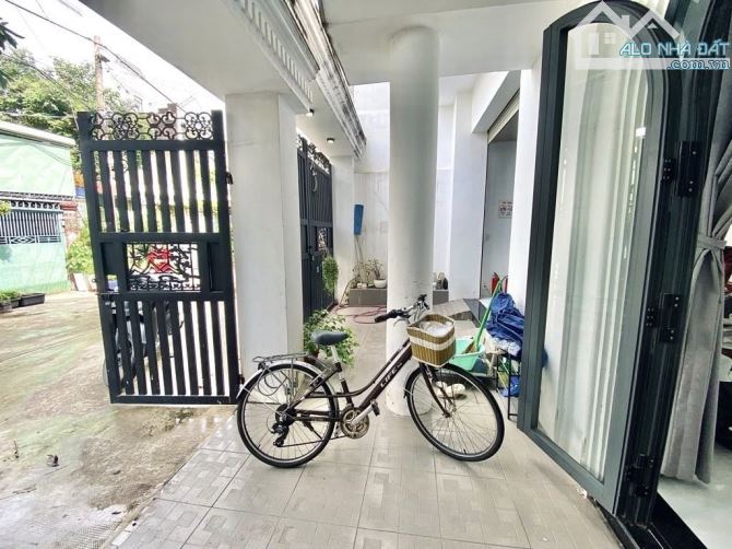 Biệt thự Mini 2 Tầng đường 7m ĐÔNG HƯNG THUẬN 5, DT 125m2 (7.8 x 16), nội thất sang trọng. - 1