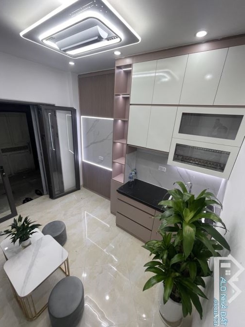 NHÀ ĐẸP HAI BÀ TRƯNG _ KHU VỰC TRUNG TÂM_4 TẦNG_FULL NỘI THẤT_NGÕ THÔNG_GIÁ 4 Tỷ xx - 1