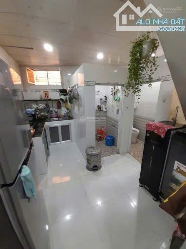 Nhà mặt tiền Nguyễn Thị Minh Khai 275m2 giá rẻ đầu tư chỉ 43tr/m2 - 1