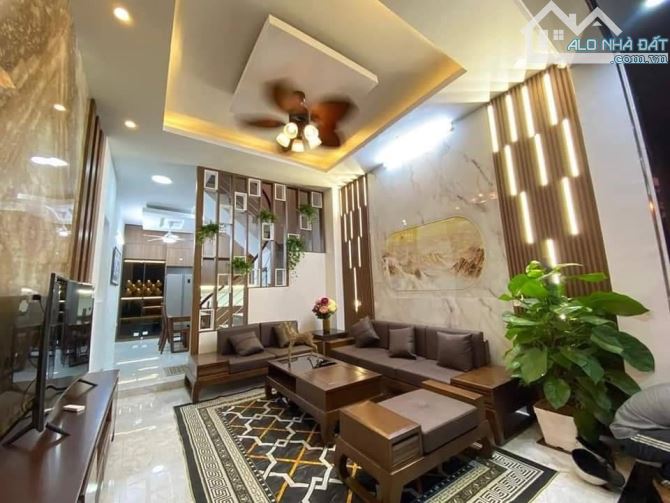 NHÀ ĐẸP MỚI XÂY, VỊ TRÍ ĐẸP – VÀI BƯỚC CHÂN RA HỒ TÂY – DTSD 44M2 x 5T, GIÁ 9.4 TỶ - 1