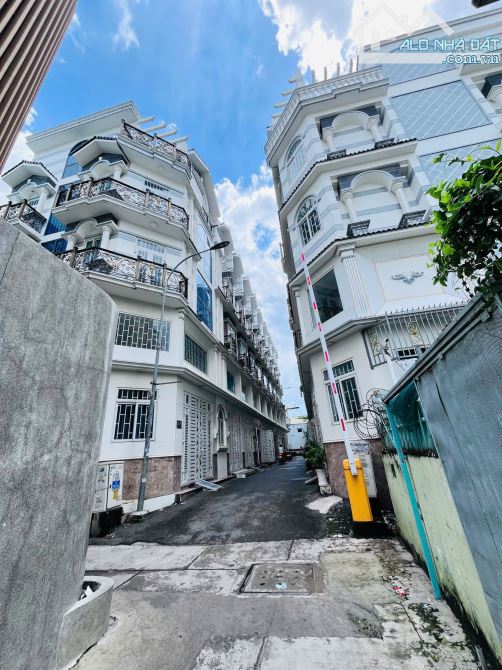Bán nhà 2 tầng, đường Liên Tỉnh 5, ngay quân đội, diện tích 31m2, nhỉnh 4 tỷ - 1