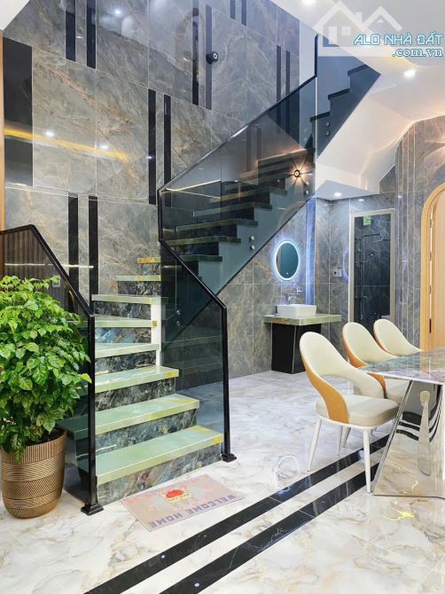 🚪 “ĐÓNG CỬA LÀ THÀNH TỔ ẤM” – NHÀ 3 TẦNG 117M² GIỮA LÒNG HOÀ XUÂN - 1