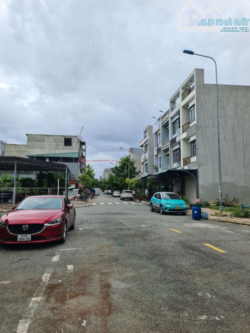 6 TỶ 5 - NHÀ TRỆT 2 LẦU - 79 M2 - HOÀN CÔNG - KDC P. BÌNH AN, TP.DĨ AN - 1