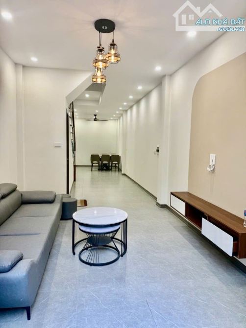 Bán nhà phố Ngọc Thụy, nhà mới đẹp Long Lanh, gần ô tô, full nội thất, diện tích TT 42m2, - 1