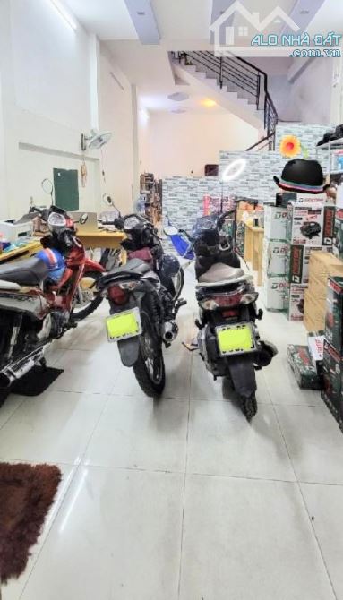 NGUYỄN HỚI - ĐƯỜNG THÔNG XE TẢI - NHÀ CÁCH MẶT TIỀN ĐƯỜNG KINH DƯƠNG VƯƠNG VÀI BƯỚC CHÂN - 1