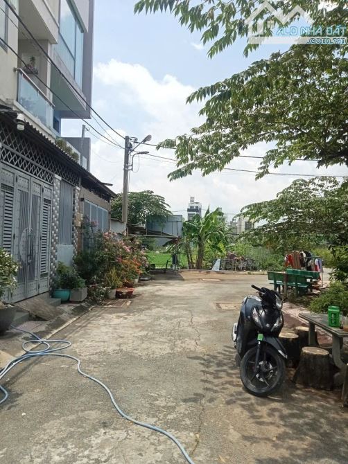 Bán nhanh lô đất trong KDC Lan Phương Thủ Đức, full thổ cư, sổ riêng, MT đường nhựa 5m - 1