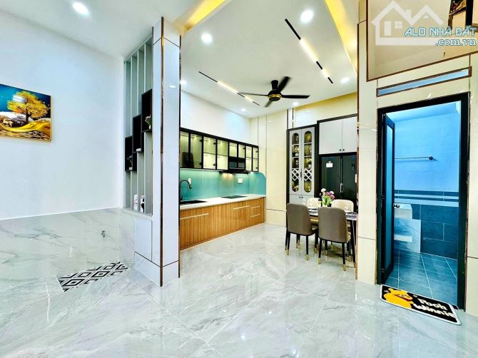 Bán nhà Thống Nhất, Gò Vấp, 4PN, 3WC, 5.8 Tỷ. - 1