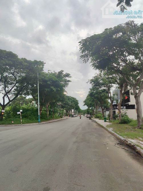 Biệt Thự Villa Thủ Thiêm, 14x20, XD Hầm 5 Tầng, 800m2 Sàn, Khu Vực An Ninh, Chỉ 65 Tỷ TL - 1