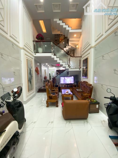 SIÊU PHẨM, BÁN GẤP HXH, BTCT ĐẸP [P5, Q8] DT:54.2M2 (4.1 X 13) 5T, 4PN, 5WC CHỈ 9.25 tỷ - 1