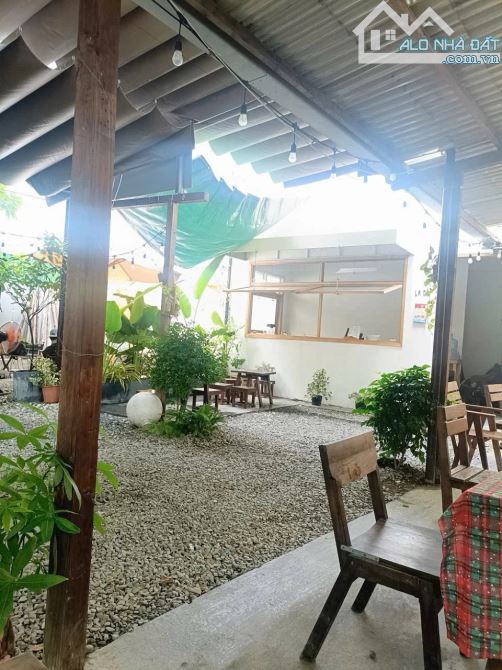Bán đất tặng nhà cấp 4 đang cho thuê kinh doanh. Mặt tiền Đầm Rong 2, Hải Châu - 1
