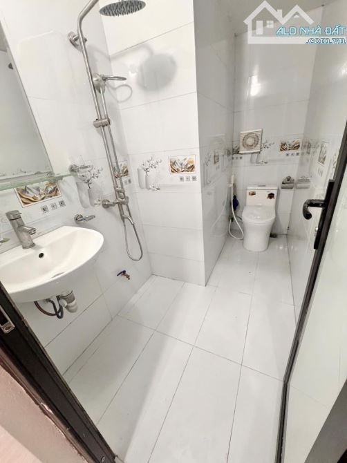 BÁN NHÀ PHỐ TRIỀU KHÚC DT55Mx6T-11 PHÒNG KHÉP KÍN,THANG MÁY-Ô TÔ CÁCH 30M-GIÁ 13.6 TỶ - 1