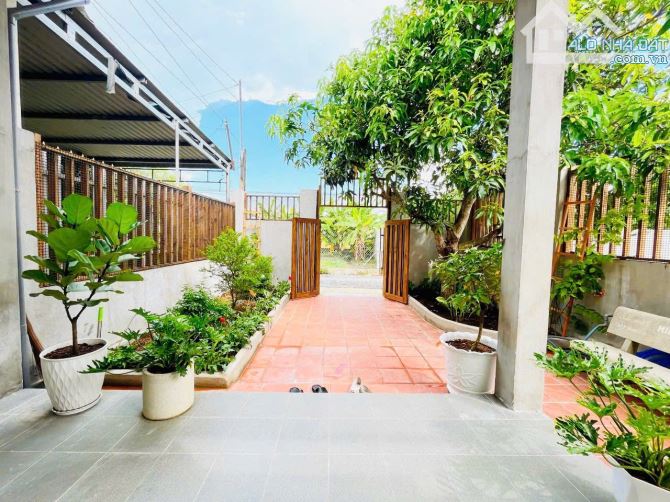 bán nhà 6m ngang khu phố 4 thị trấn đức hoà gần võ văn tần - 1