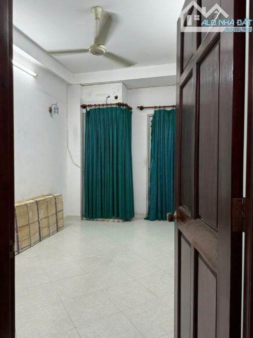 Nhà 4 tầng 3.2x14m 5PN 3WC 33/16 Nguyễn Công Hoan 6.8 tỷ - 1