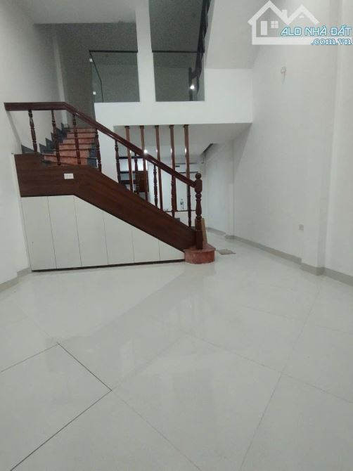 Bán Nhà Lê Trọng Tấn 33m² x 4 Tầng – Ngõ Nông, Ô Tô Đỗ Cửa, Giá 12.6 Tỷ Thanh Xuân - 1
