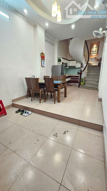 CON PHỐ ĐÀO TẤN THÌ KHÔNG CẦN GIỚI THIỆU NHIỀU_Ở NGAY_35m2 x 5t_DÂN XÂY_7.7 TỶ - 1