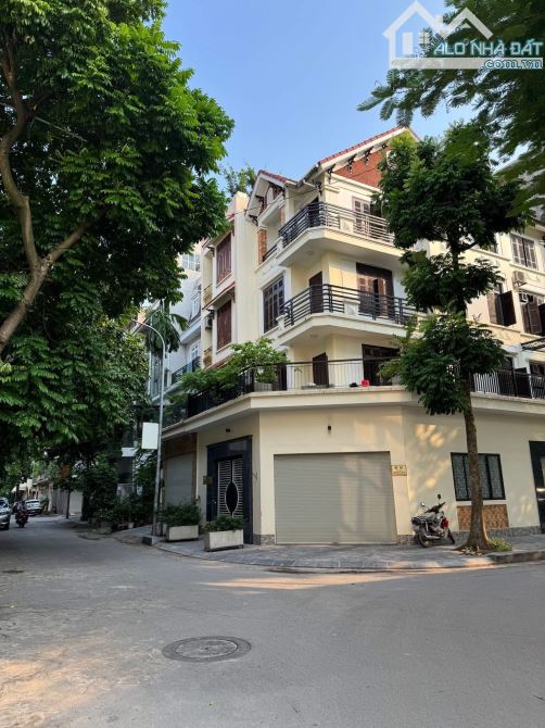 LÔ GÓC MẶT TIỀN QUYỀN LỰC TRUNG TÂM VĂN QUÁN - NGAY SÂN BÓNG - VỪA Ở VỪA KINH DOANH VP - 1