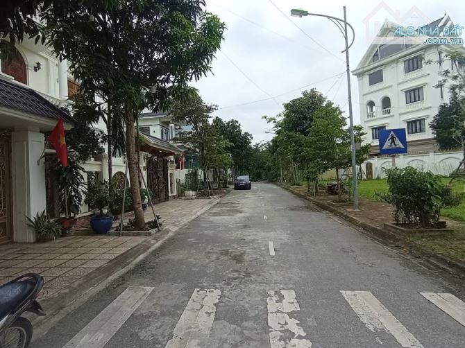Chủ cần bán gấp lô Biệt thự Vương Thừa Vũ, khu đô thị Thống Nhất, Nam Định - 1