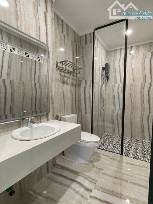 Nhà mới 3 tầng có thang máy đường số 13 Khu đô thị Lê Hồng Phong 2 Nha Trang - 12