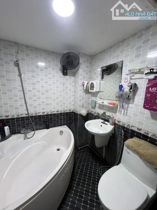 Nhà đẹp long lanh phố Lâm Du 60m2- 4T, dân xây chắc chắn, 5 phút cầu Chương Dương - 12