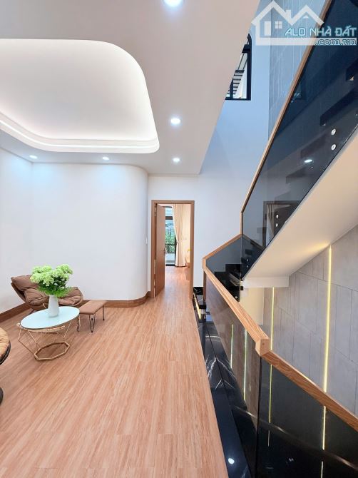 📌📌Làm việc trực tiếp!!! Bán nhà 3 tầng mới đẹp kiệt 82 Nguyễn Lương Bằng 🌺 - 19