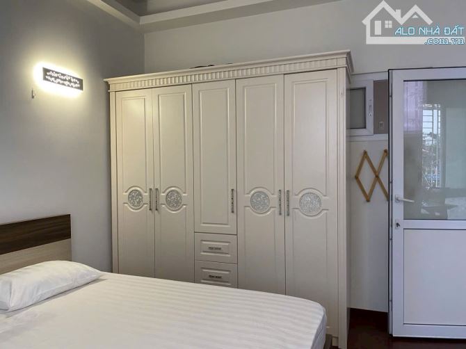 Bán nhà 3tầng hẻm rộng Lý Thánh Tôn 54m2 ngang8m bán 7.6tỷ - 2