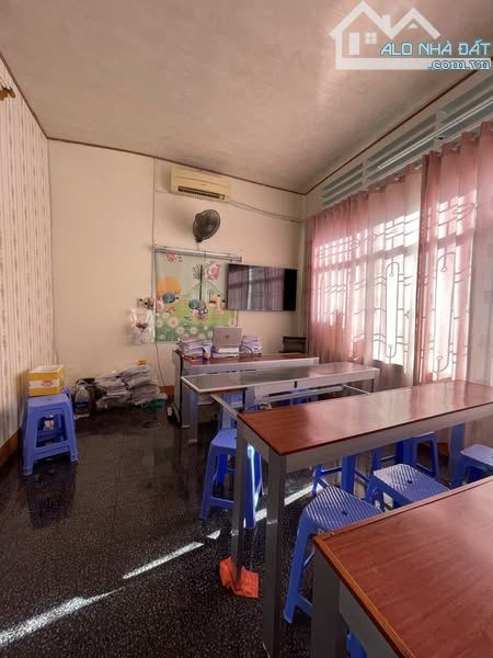 ⛔Nhà Mặt Tiền Trung Tâm Quy Nhơn- CÁCH BIỂN 600M - 55m2 - NGANG 4,8m  - 2.5 Tầng ❗ 6 ,xTỷ - 2
