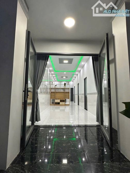 Bán gấp nhà tân hiệp ngang 6,3m gần chợ nhỏ hẻm 2 oto  giá tốt quá rẻ - 2