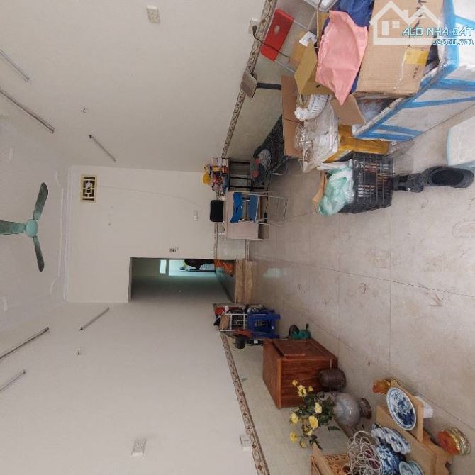 BÁN ĐẤT TẶNG NHÀ CẤP 4 – BẰNG LIỆT 63m² – HƠN 16 TỶ - CẠNH KĐT LINH ĐÀM - 2