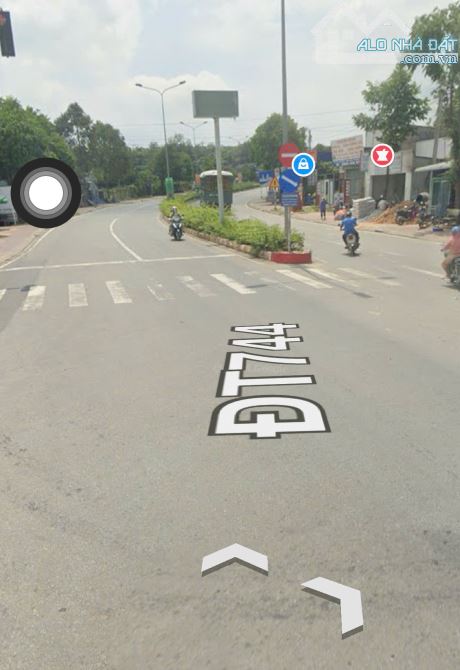 1 cặp thổ cư liền kề mặt tiền đường DT 744 giá đầu tư. - 3
