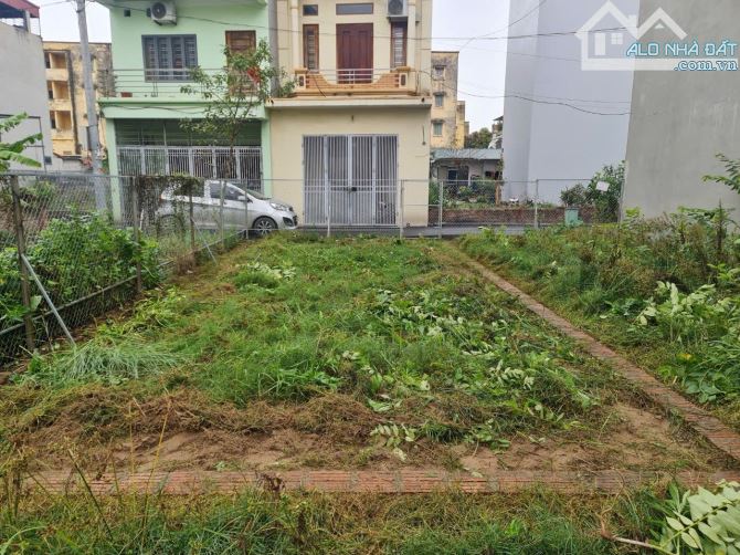 Nhỉnh 4 tỷ chút - 48,5m2 Thôn Đoài - Nam Hồng đường thông ô tô 7 chỗ. - 4