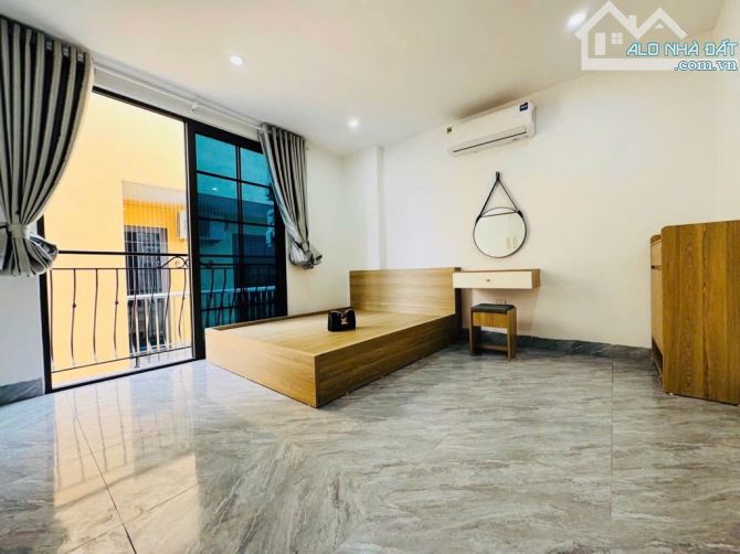 CCMN 6T, thang máy, 55m²Lô góc ,giá hơn 15 tỷ Ô tô,kết hợp  kinh Doanh Tầng 1 - 2