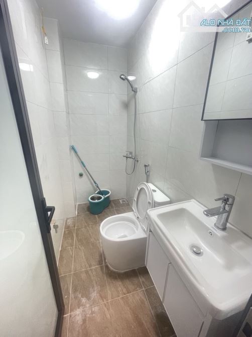 NHÀ PHỐ TÂY SƠN, Ô TÔ TRÁNH, 5 TẦNG, DIỆN TÍCH 25M, MT,3.4M GIÁ CHỈ 7,2TỶ - 2