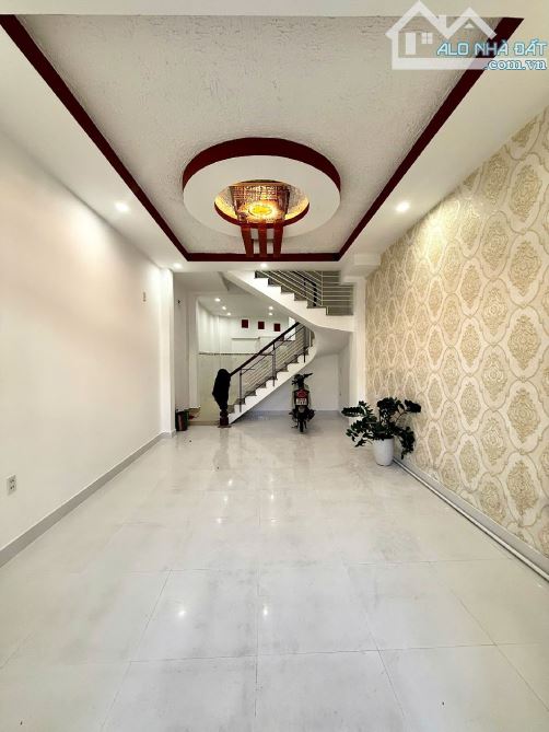🎉🎉📌 em siêu phẩm 4 tầng cực hot quận Hải Châu vị trí đẹp thoáng .Chỉ cần sách đồ vào là - 2