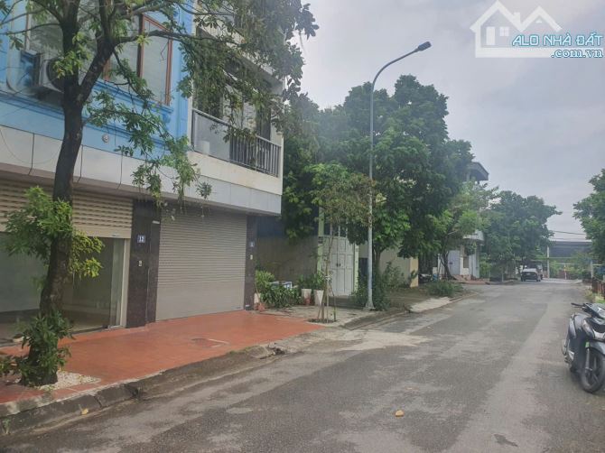 💥💥💥 HIẾM CÓ! VỈA HÈ Ô TÔ TRÁNH Gia Lâm - Gần Vin 1- Kinh doanh Văn Phòng 60m2 MT4m. Hơn - 2