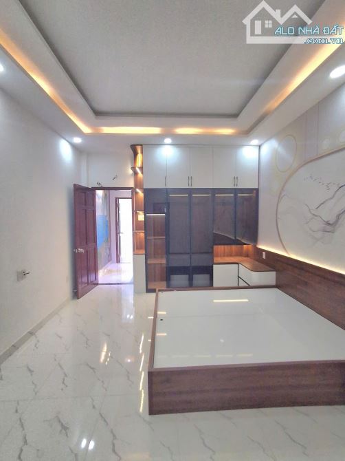NHÀ MỚI 100% - FULL NỘI THẤT - XE HƠI ĐẬU CỬA Tiện ích xung quanh đầy đủ - 2