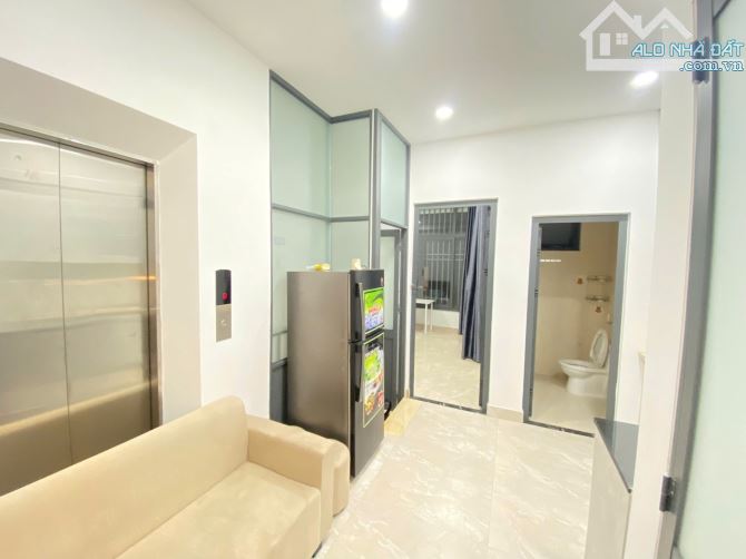 Studio ban công rộng, full nội thất – gần sân bay Tân Sơn Nhất & CV Hoàng Văn Thụ - 2
