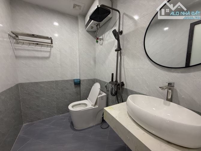 TRƯƠNG ĐINH. OTO ĐỖ CỬA.45 M. 5 TẦNG.2 THOÁNG TRƯỚC SAU. - 2