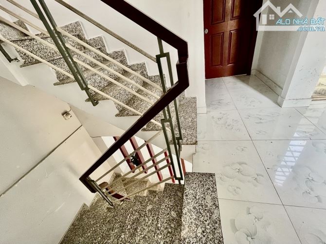 Nhà Dạ Nam kinh doanh 2 mặt tiền xây hoàn công theo lộ giới đường, trước chi thuê cơm, trà - 2