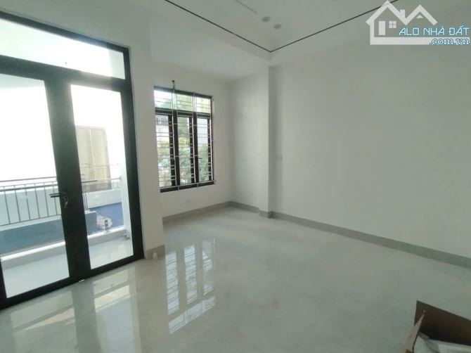 BÁN NHÀ ĐẸP 1.9 TỶ 3 TẦNG 52M2 ( ĐÔNG NAM ) NGÕ TRẦN ĐĂNG NINH - 2