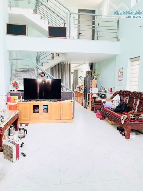 NHÀ 3 MẶT TIỀN - XE TẢI TRÁNH - PHẠM VĂN CHIÊU-GÒ VẤP 80M² 4 TẦNG NGANG 5, GIÁ 9,8 TỶ - 2