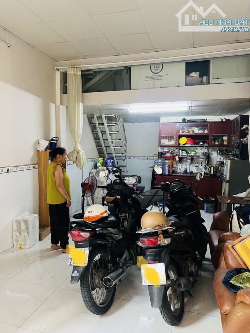 Nhà 3T Tân Sơn Nhì 31m² ngang 4m, 3PN – Tân Phú – 3.6 tỷ - 2