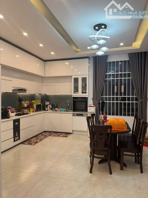 🏡 BÁN NHÀ 4 LẦU – GẦN NHÀ SÁCH BẠCH ĐẰNG,CHỢ RẠCH DỪA,VŨNG TÀU – 84M² – GIÁ 8,5T - 2