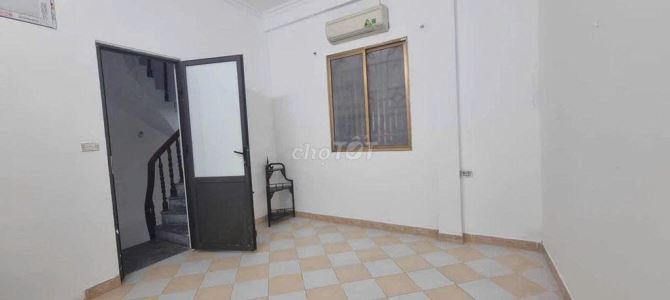 Cho thuê nhà nguyên căn đường Trương định - Hai bà trưng, diện tích 25m, 4 tầng, giá 8tr - 2