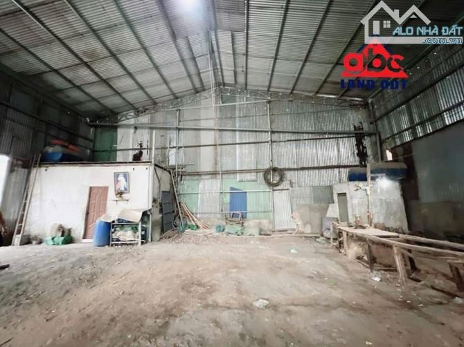 BÁN XƯỞNG CƯA GÓC 2Mt  HỐ NAI 3. GẦN GX LAI ỔN. KHU 113. Diện tích. Ngang 15 x 30m ( 436m2 - 2